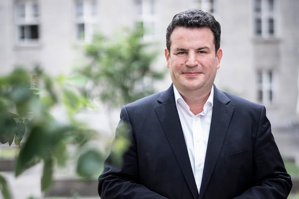 Politik würdigt Ausbildungssektor: Arbeitsminister wird DALK-Schirmherr!